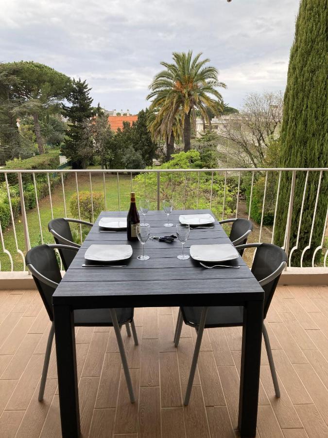 Les Palmiers Apartment Сен Сир сюр Мер Екстериор снимка